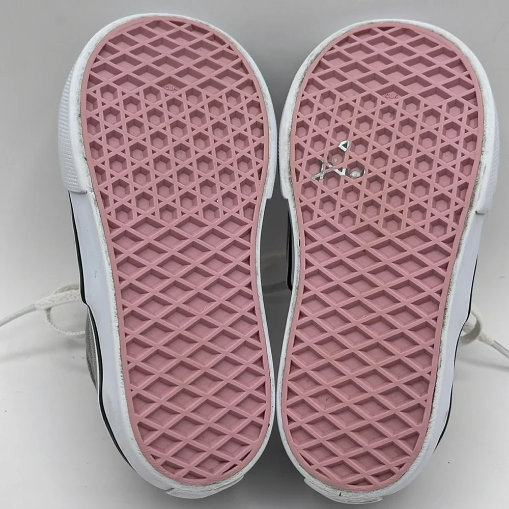 Vans Toddler Size 5.5 Gray With Purple Heart Eyelets